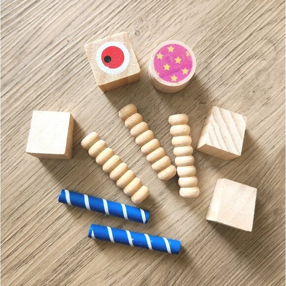 Wooden Toy Blocks Lot Of 24 Safari Animals Assorted Shapes - Picture 8 of 12